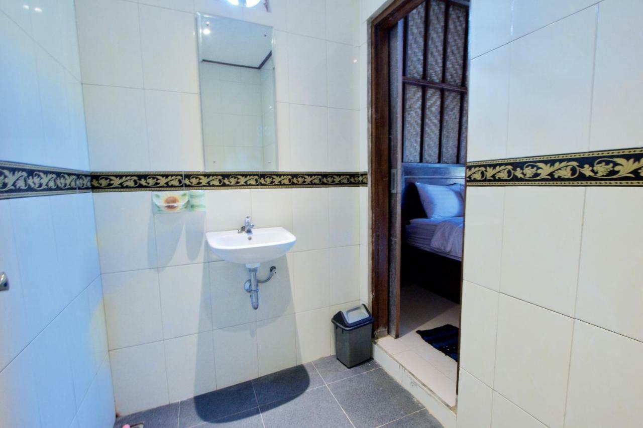 Adi Bungalow Nusa Penida Redpartner Ped 외부 사진